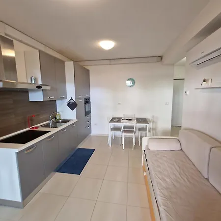 Mosca Apartment, A Pochi Passi Dal Mare Rif A736 *