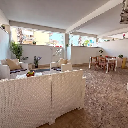 Mosca Apartment, A Pochi Passi Dal Mare Rif A736 شقة
